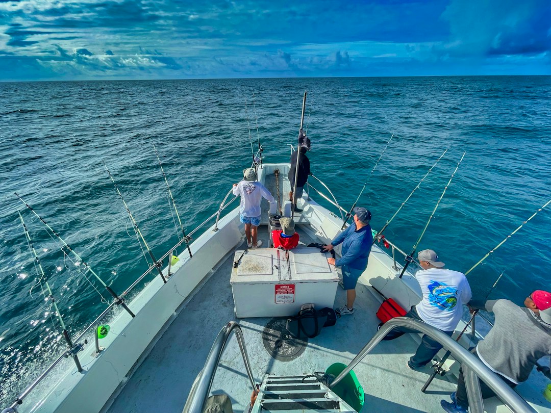 Fiskeforeninger: En Nærmere Titt På Felleskapet og Fisketurer